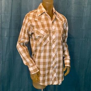 Great vintage western wear button down.